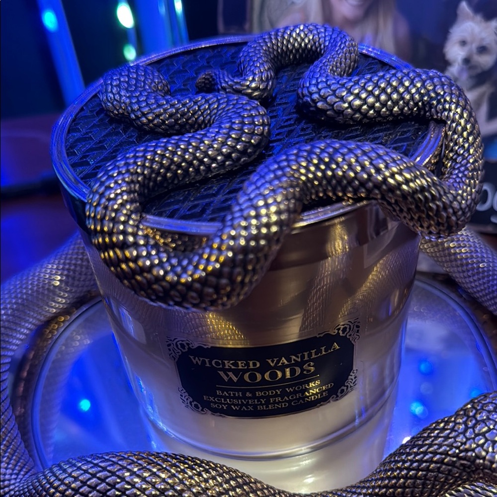 Wicked Vanilla Woods Candle with Snake Design